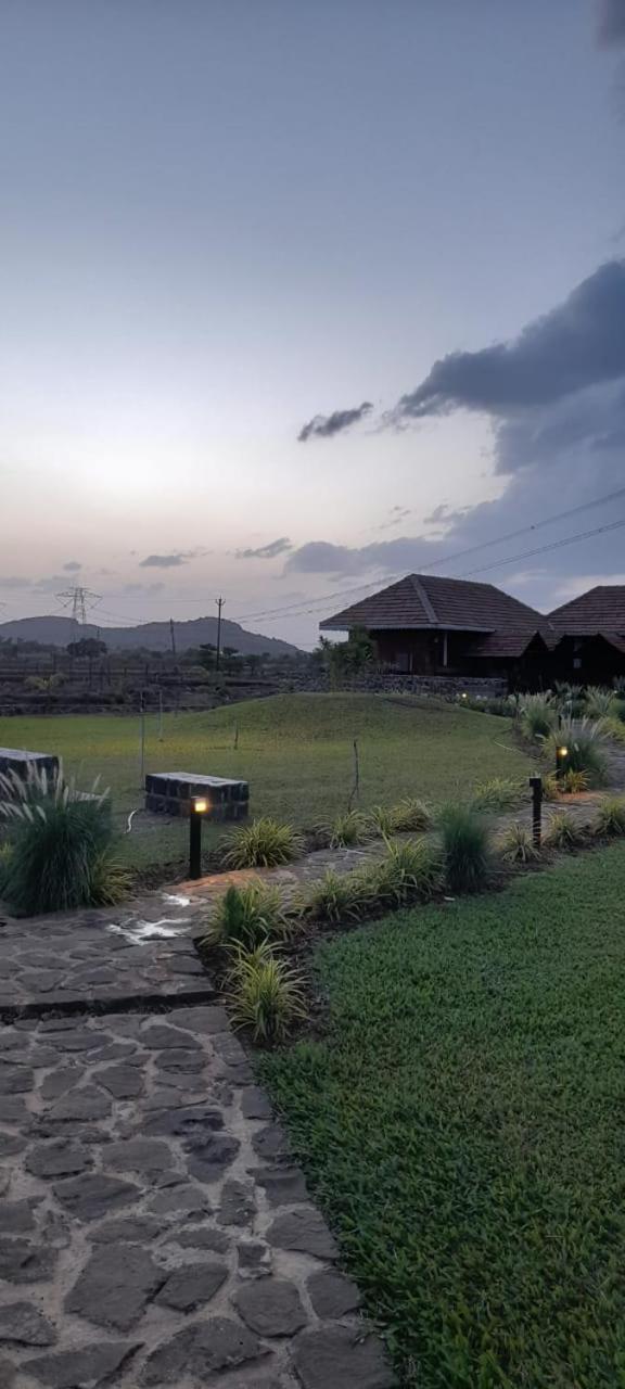 Umbartha Resort Naneghat Ghātghar Dış mekan fotoğraf