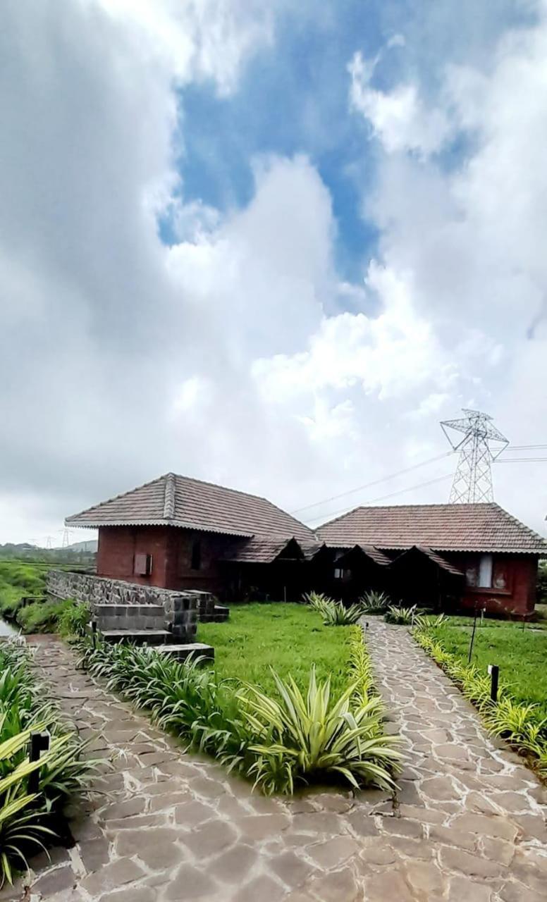 Umbartha Resort Naneghat Ghātghar Dış mekan fotoğraf